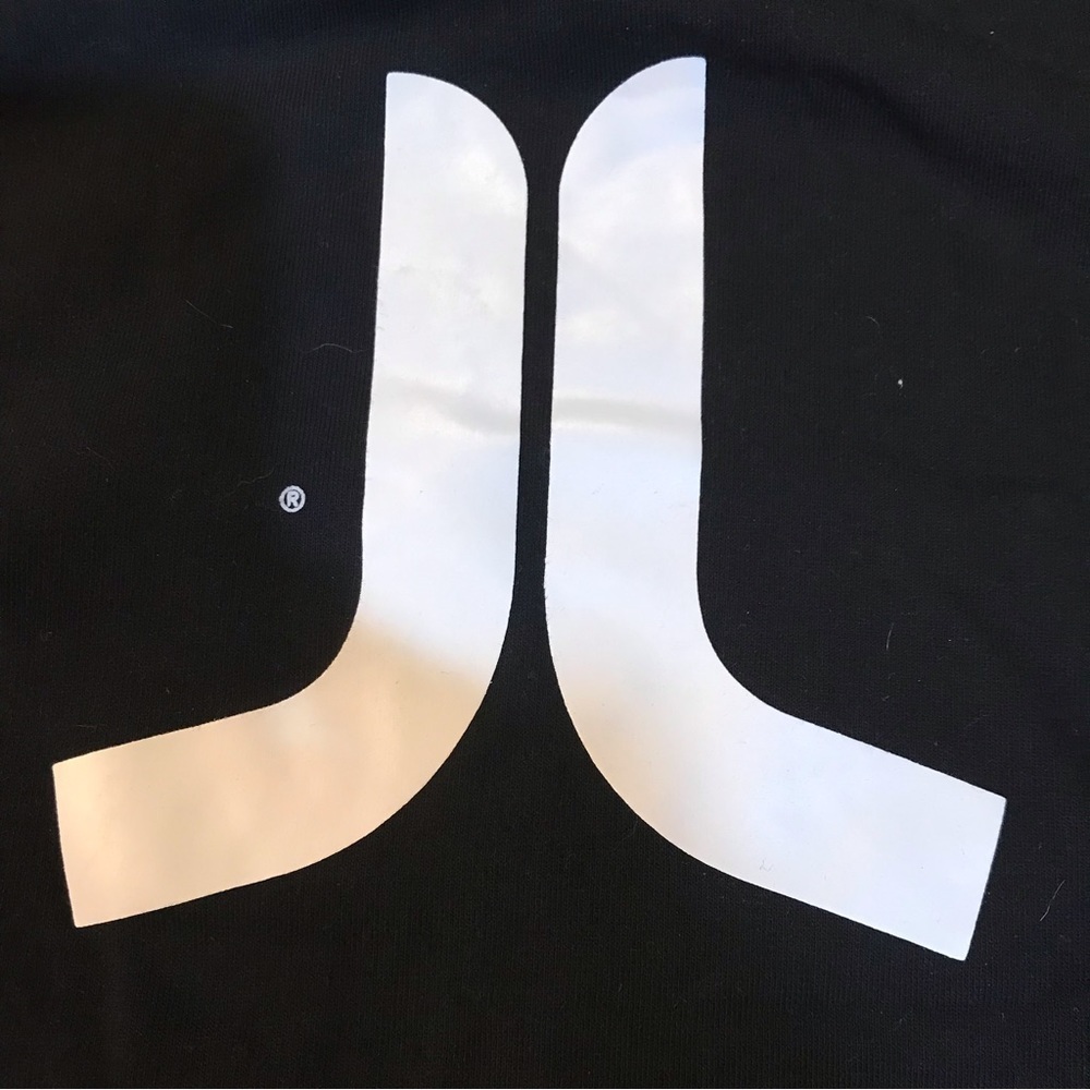 🛹WeSC Icon Crew Sweatshirt - Picture 8 of 9